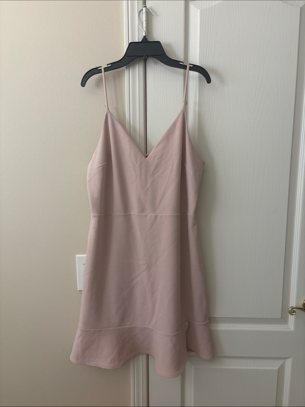 Express Sleeveless V-Neck Blush Pink Dress